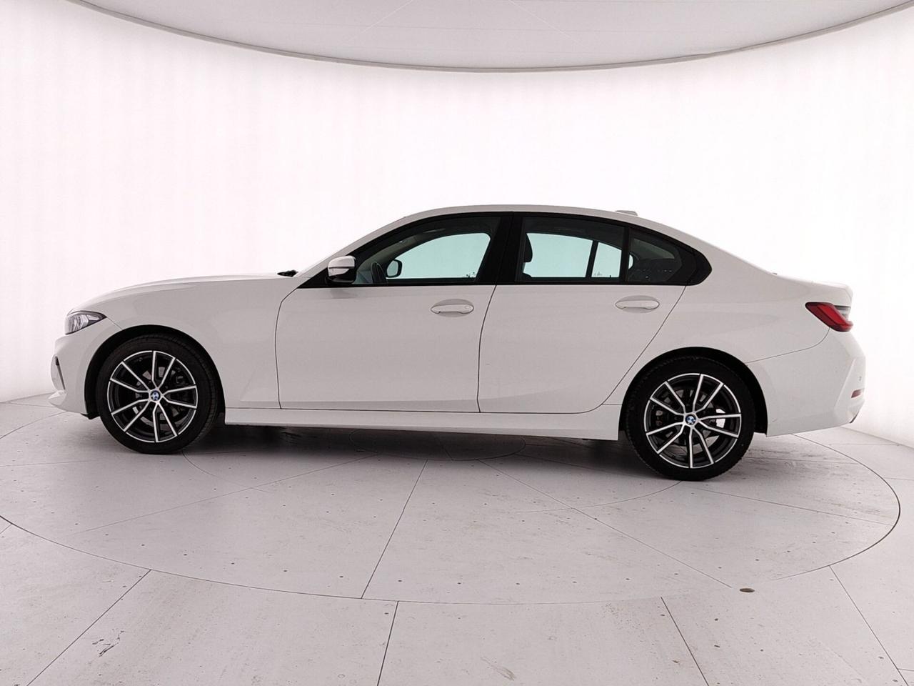 Bmw 318D 48V BUSINESS ADVANTAGE AUTO