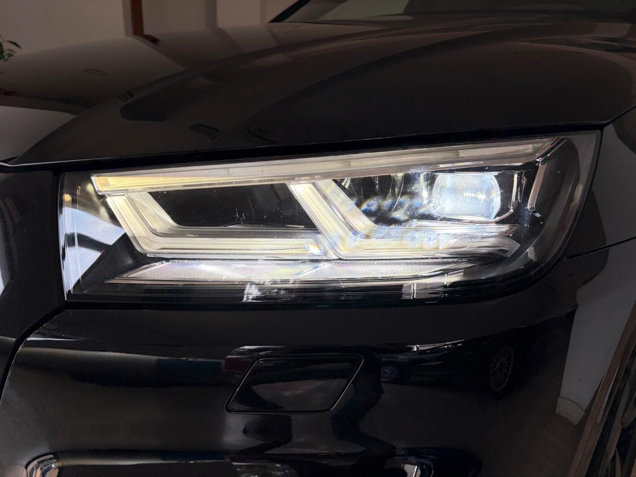 AUDI Q5 40 TDI S TRONIC S LINE PLUS 124.000 KM