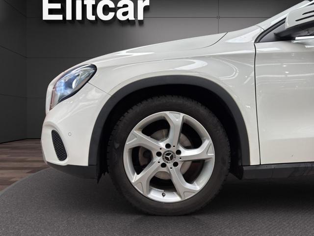 MERCEDES-BENZ GLA 180 Sport