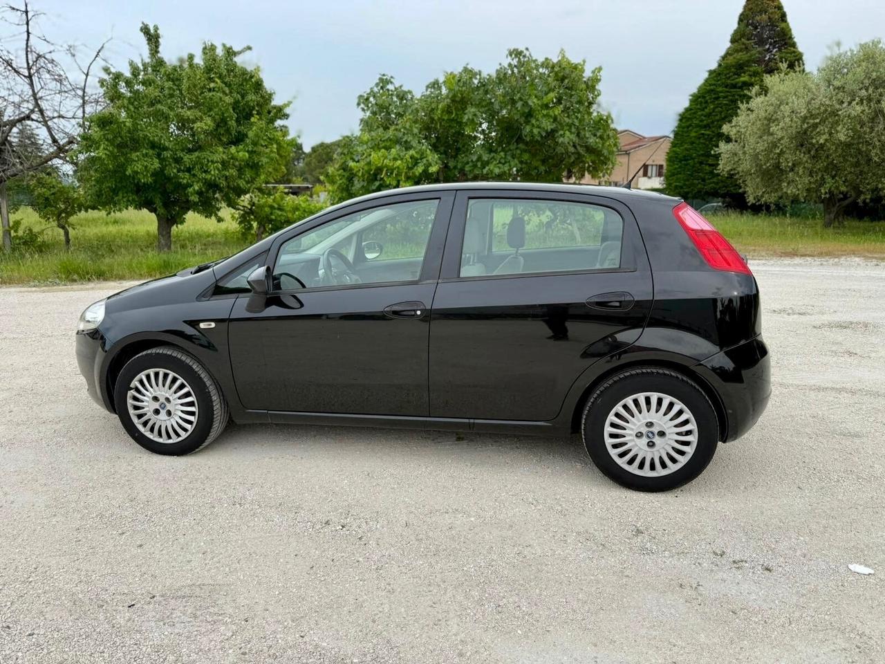Fiat Grande Punto 1.3 Diesel MTJ unipro NEOPATENTATI