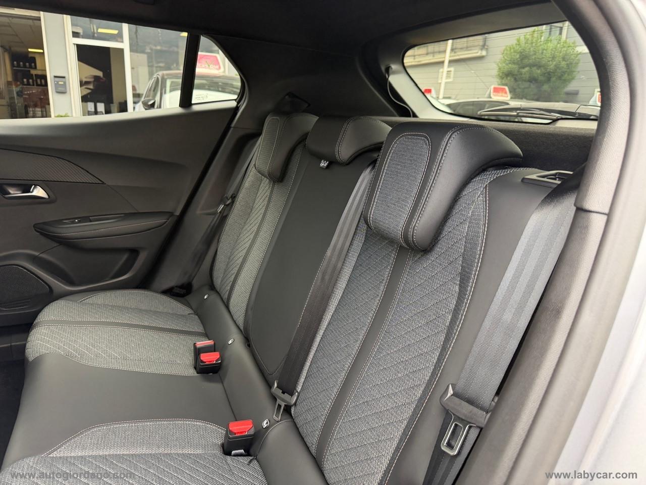 PEUGEOT 2008 Hybrid 136 e-DCS6 Allure