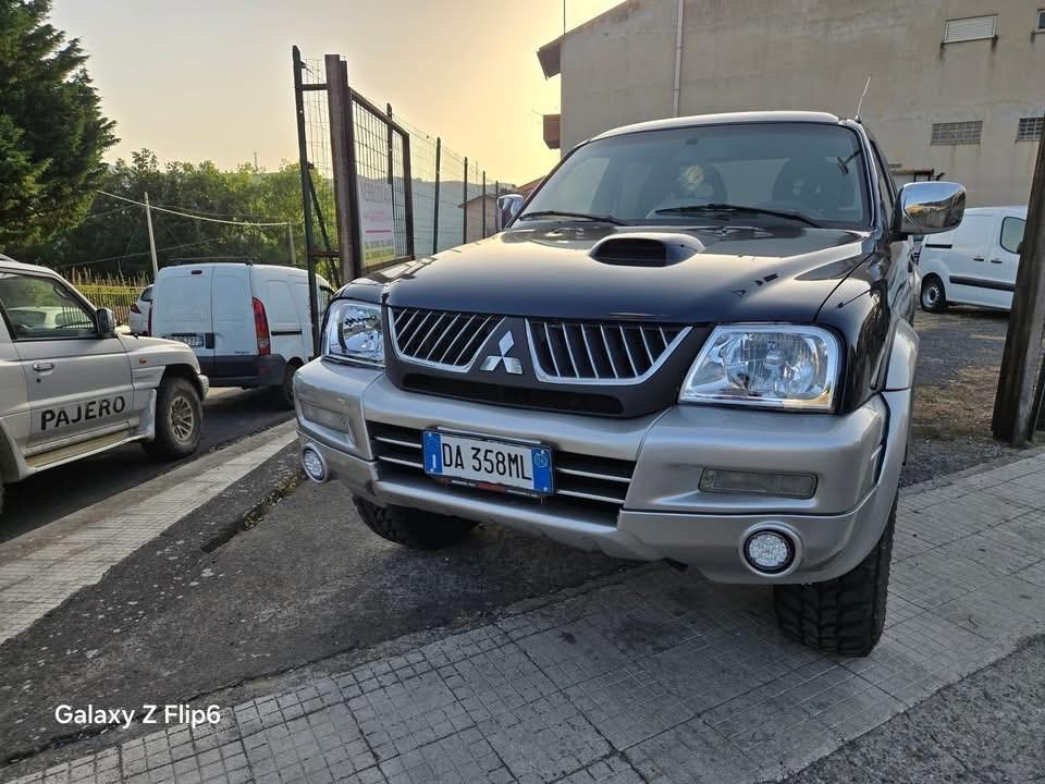 Mitsubishi L200 DOUBLE CAB