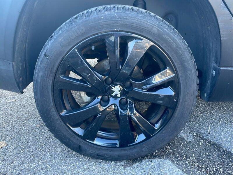 Peugeot 2008 BlueHDi 100 S&S Black Matt