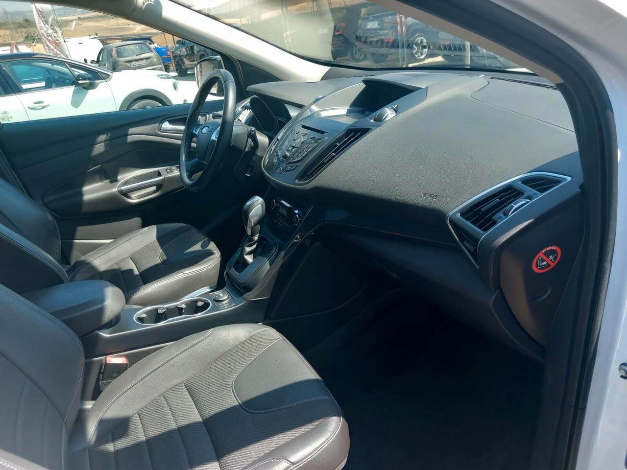 Ford Kuga 2.0 TDCI 140 CV 4WD Titanium