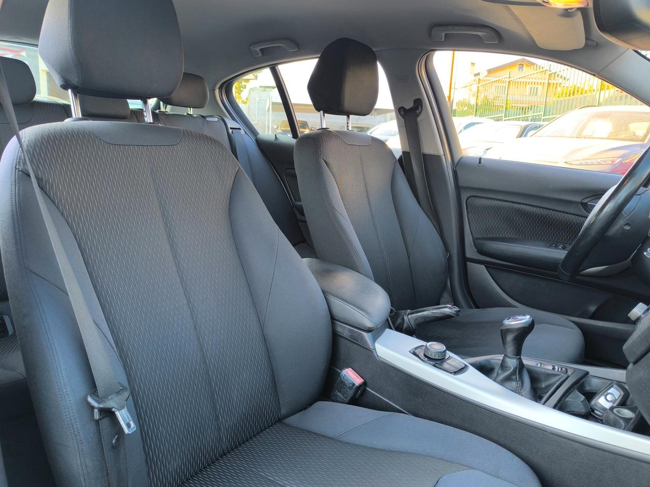 Bmw 116 116d 5p. Urban