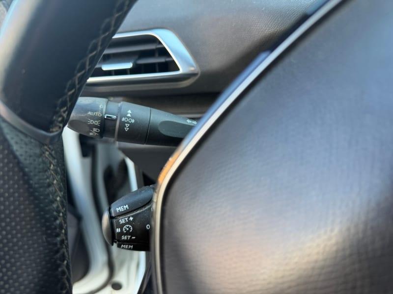 PEUGEOT 3008 BLUEHDI 150 S&S GT LINE