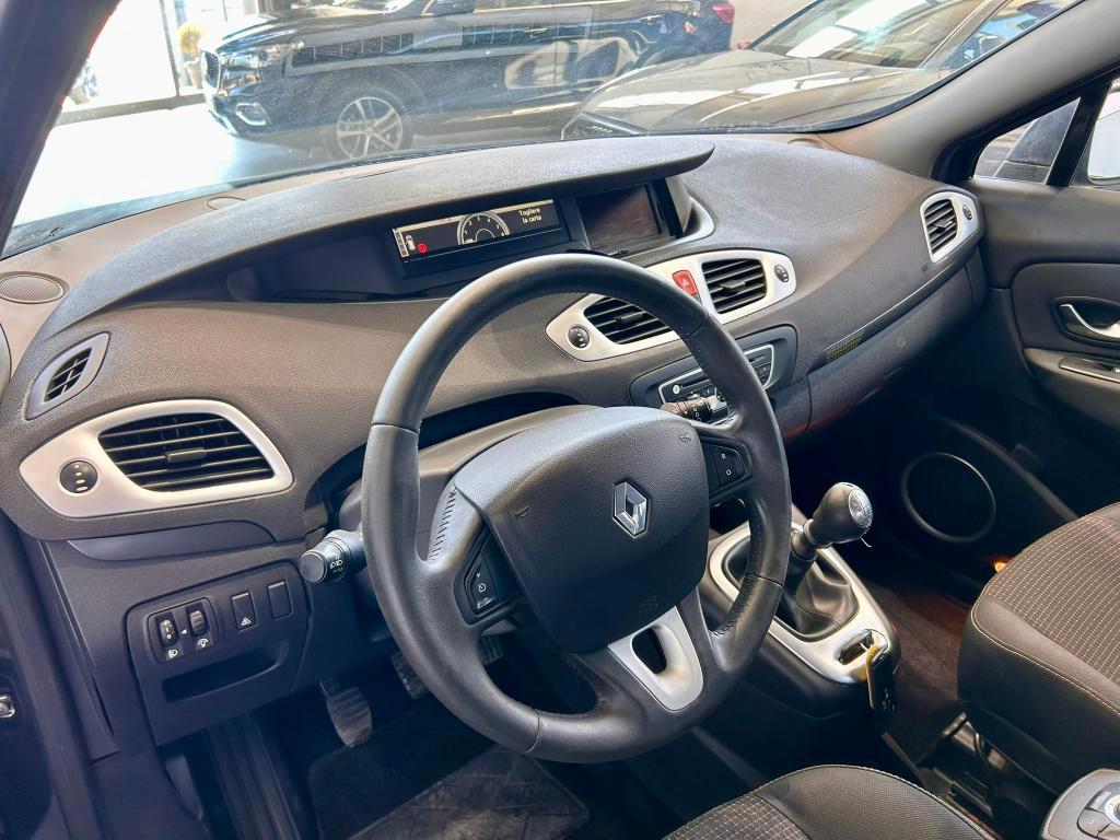 Renault Scenic X-Mod 1.5 dci Dynamique 110cv