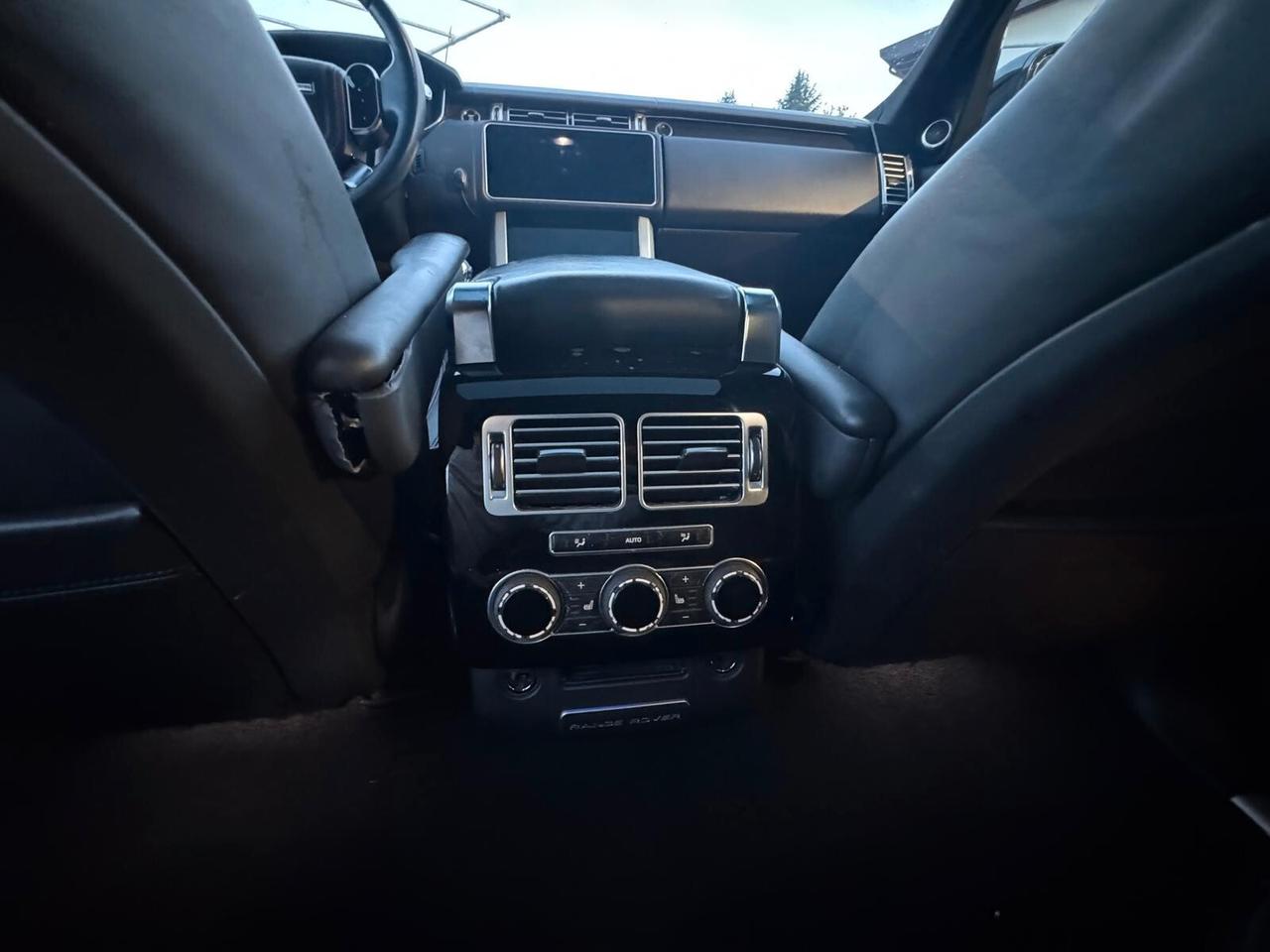 Land Rover Range 4.4 SDV8 Vogue