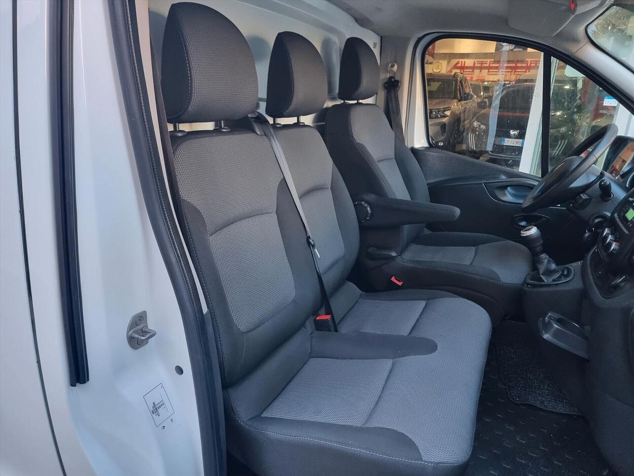 Renault TRAFIC 2.0 DCI L2 PL TB PASSO LUNGO TETTO BASSO IVA ESCLUSA