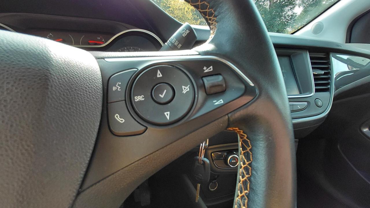 Opel Crossland 1.5 ECOTEC D 110 CV 29'000km Unicopr