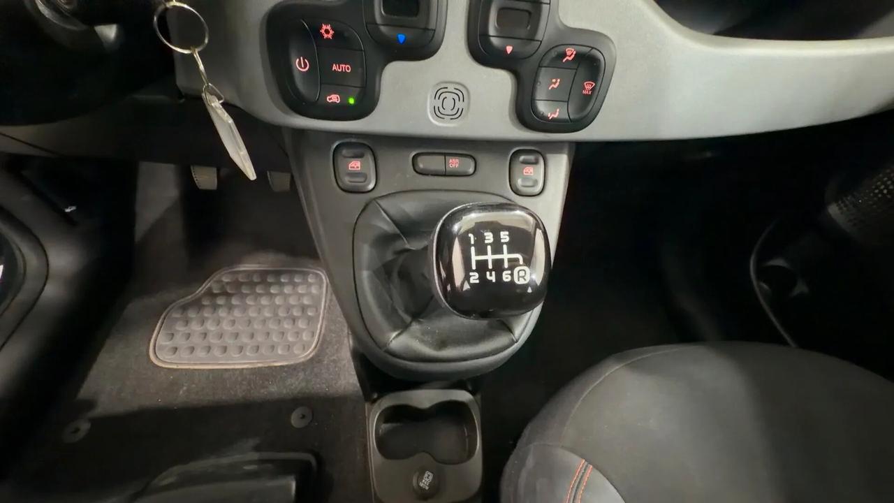 Fiat Panda 1.0 FireFly S&S Hybrid Garmin