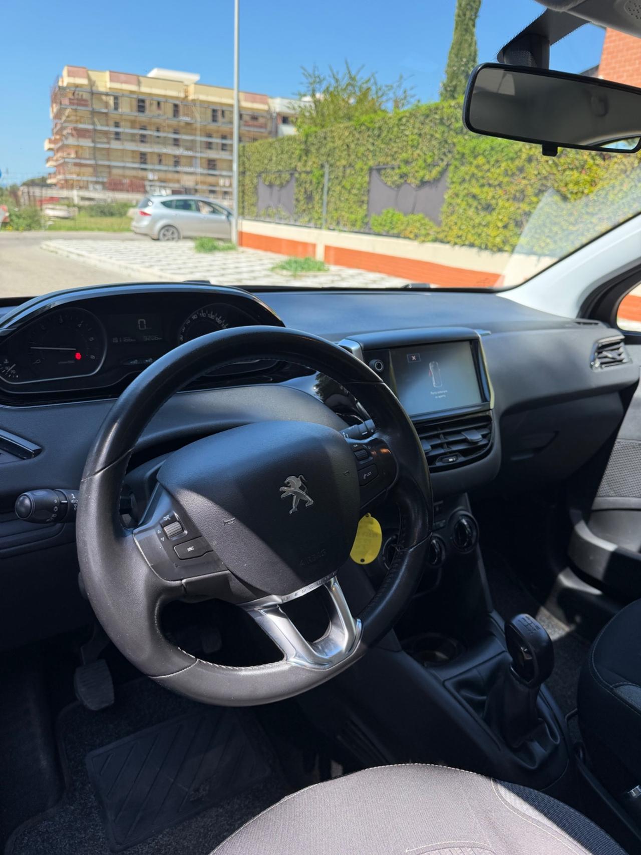 Peugeot 208 BlueHDi 75 5 porte Allure