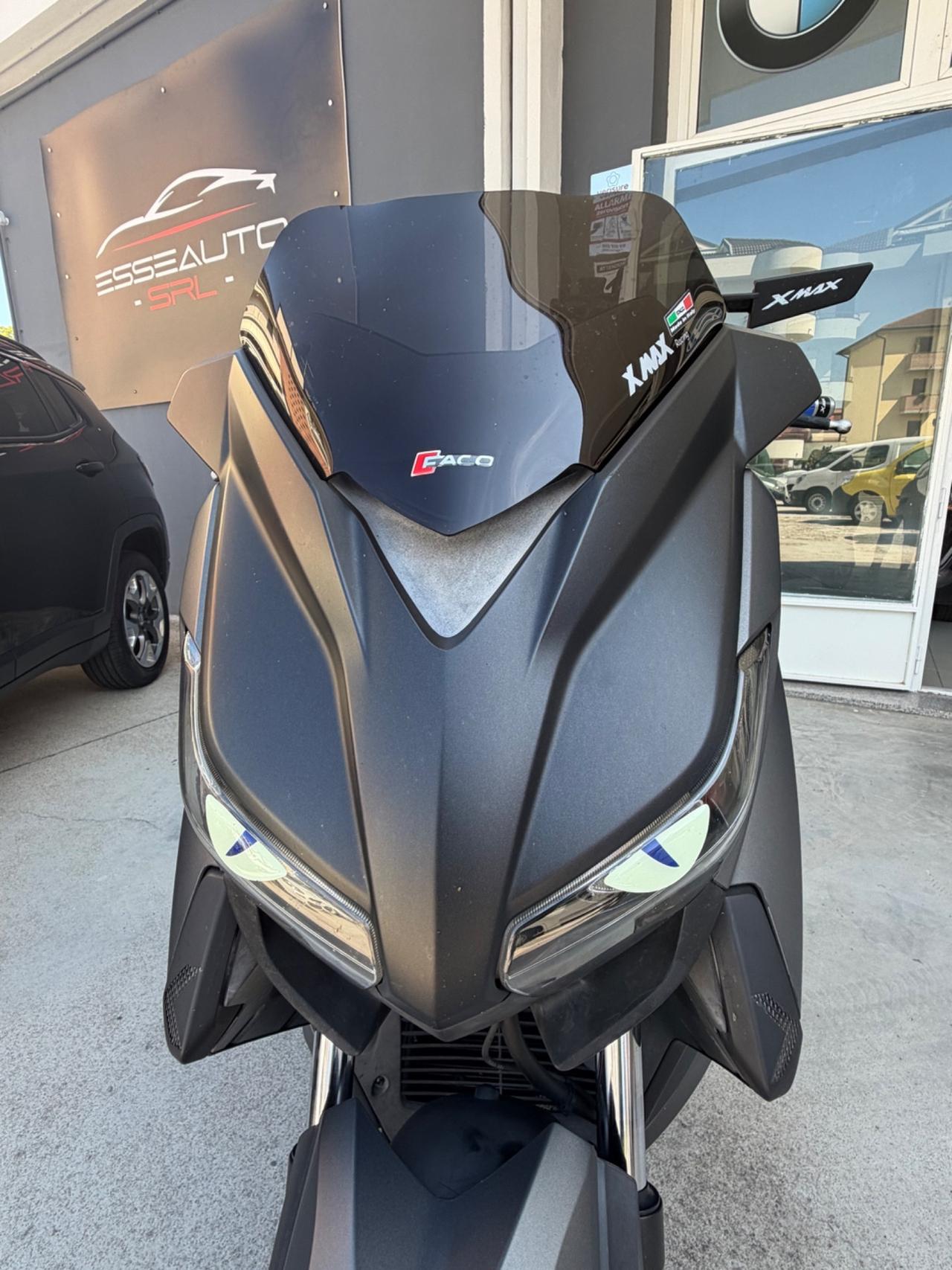 Yamaha X-Max 250