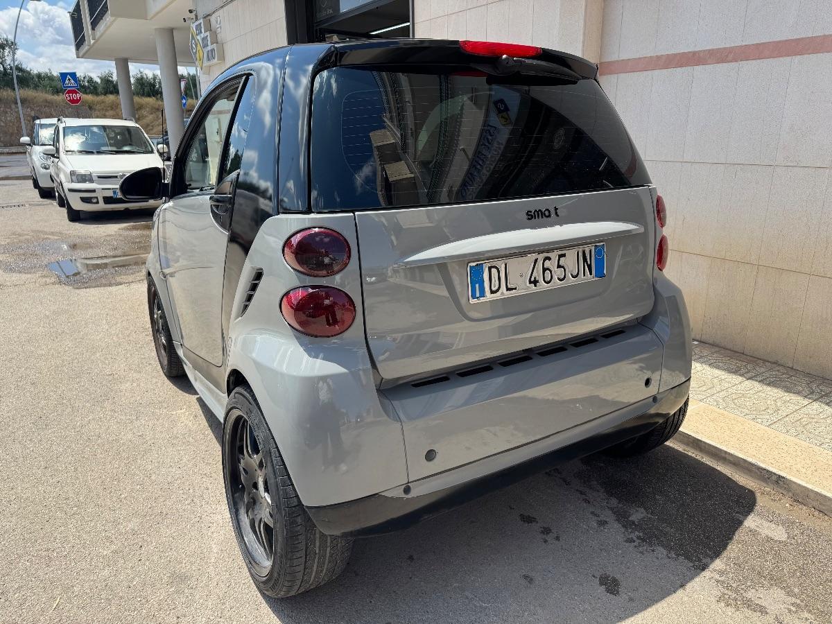 SMART Fortwo 1000 52 kW coupÃ© passion
