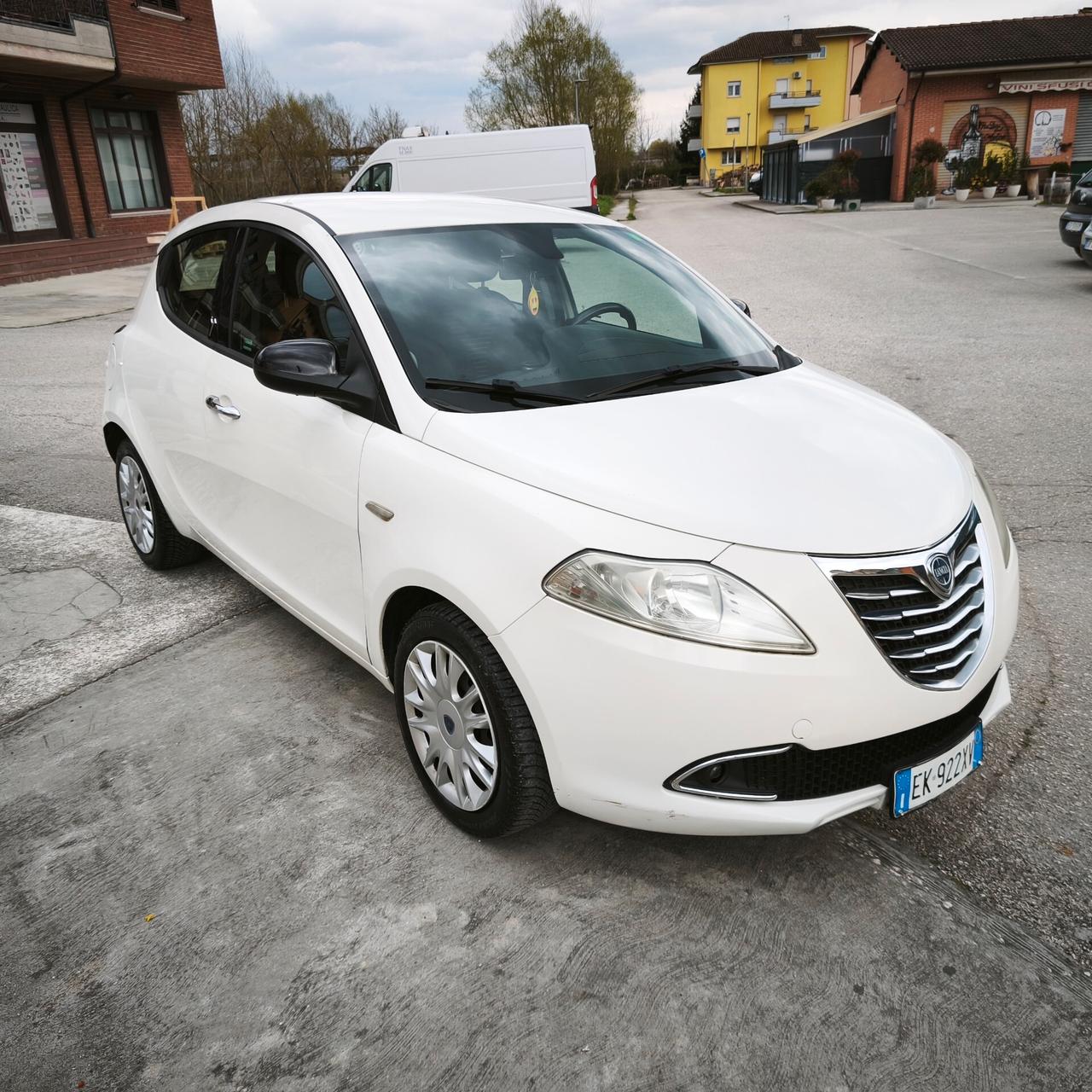 Lancia Ypsilon 1.3 MJT 16V 95 CV 5 porte S&S Gold