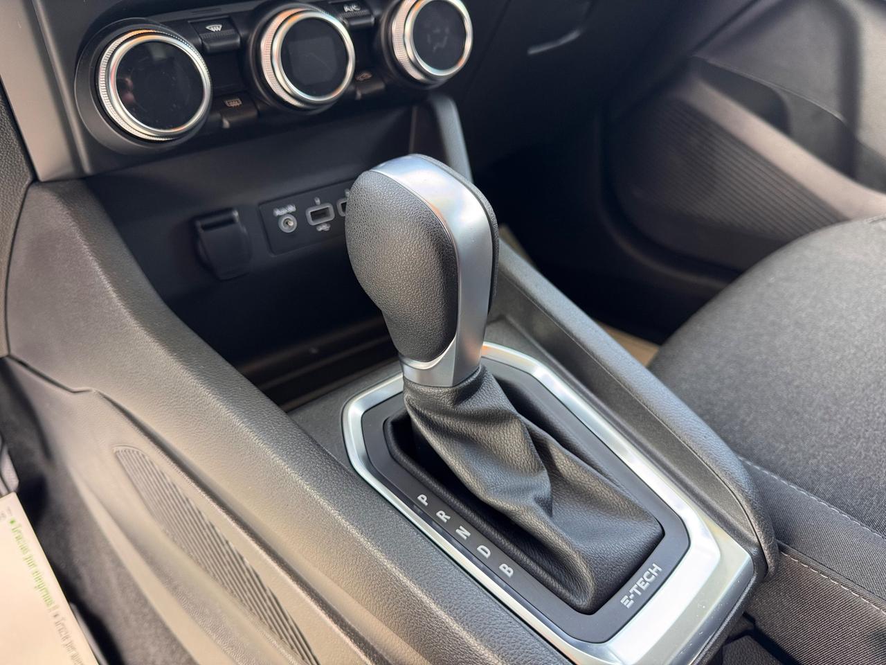 Renault Clio Full Hybrid E-Tech 140 CV AUTOMATICO