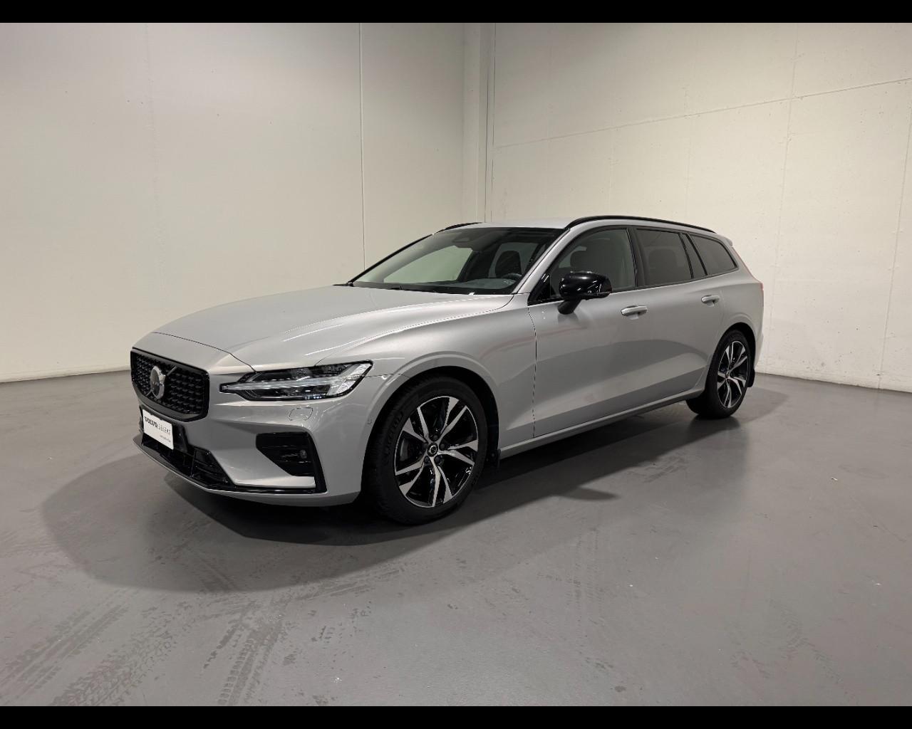 VOLVO V60 B4 PLUS DARK AUTO