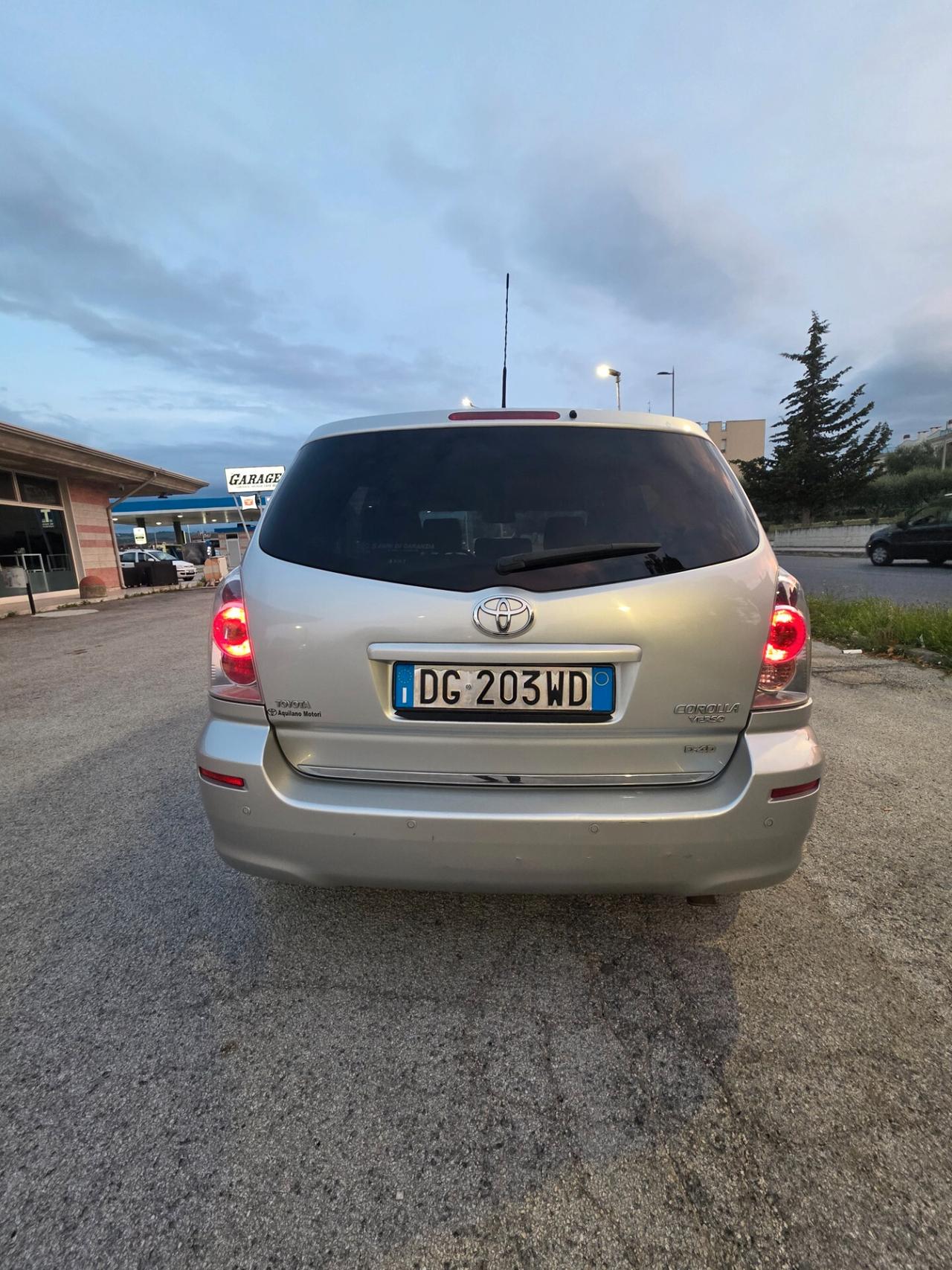 Toyota Corolla Verso 2.2 16V D-4D Sol