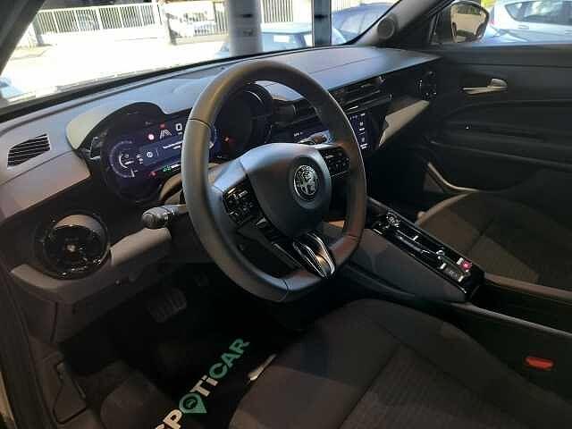 Alfa Romeo Junior 1.2 145 CV Hybrid eDCT6