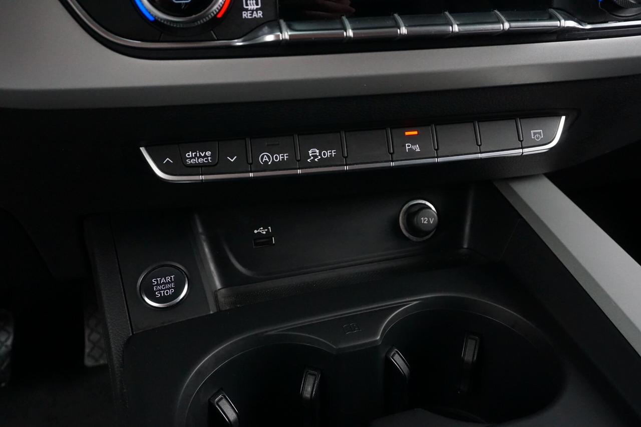 Audi A4 Avant 30 TDI/136 CV S tronic Business Advanced