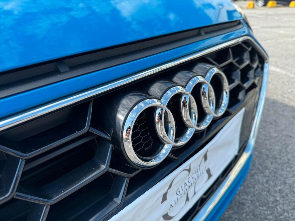 Audi A4 Avant 30 2.0 tdi mhev S Line edition 136cv s-tronic