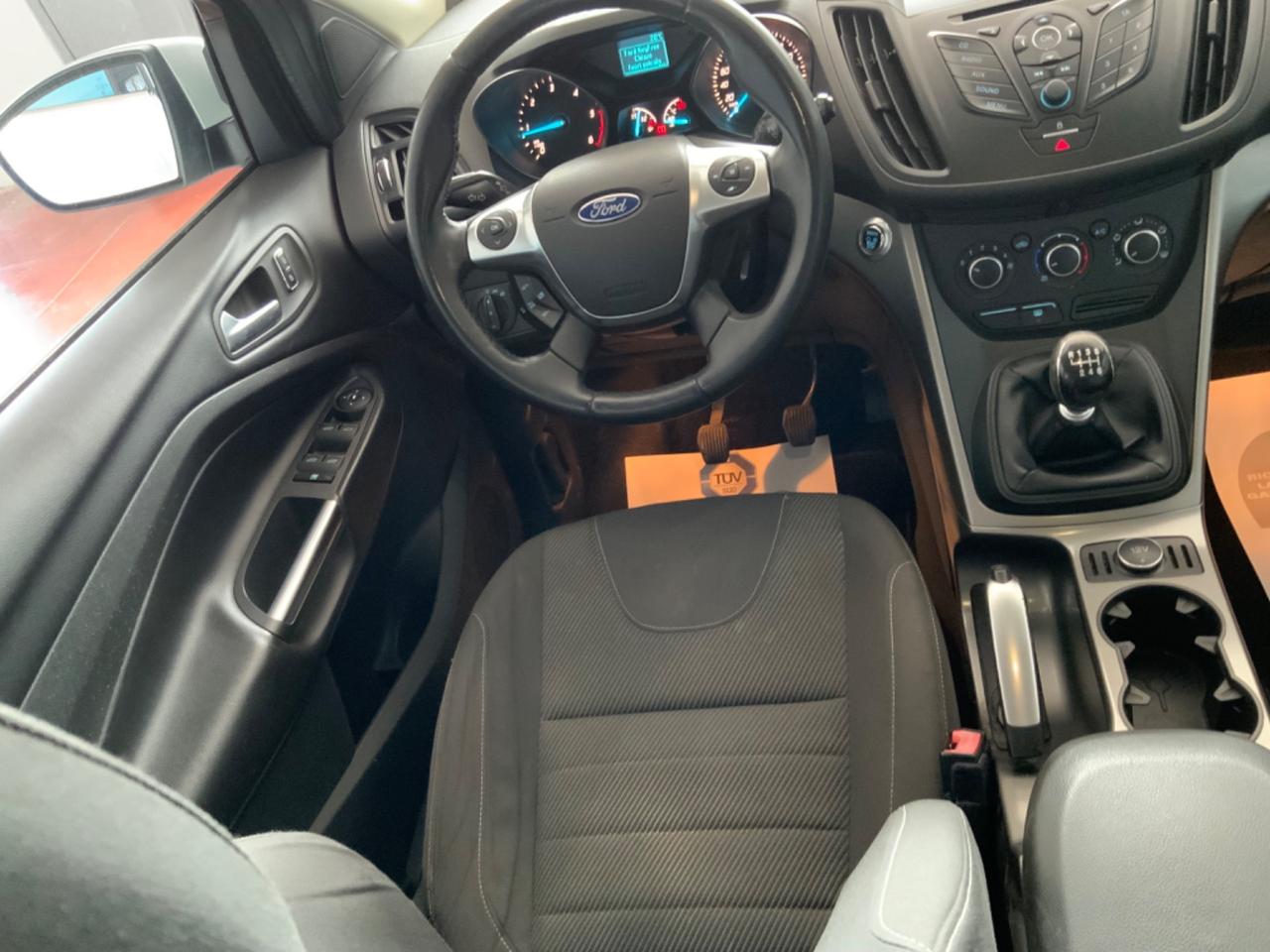 Ford Kuga 2.0 TDCI 140 CV 2WD Business