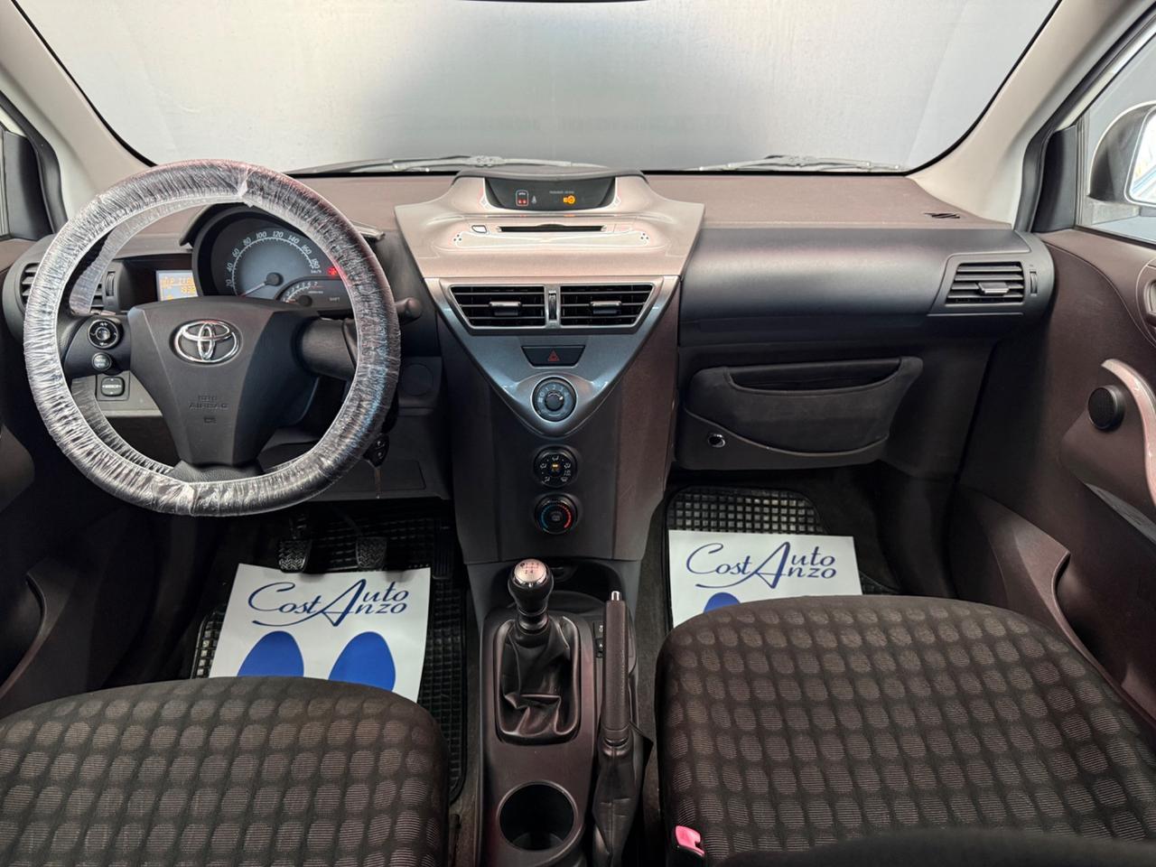 Toyota iQ 1.0 Benzina Sol 10/2010 NUOVA