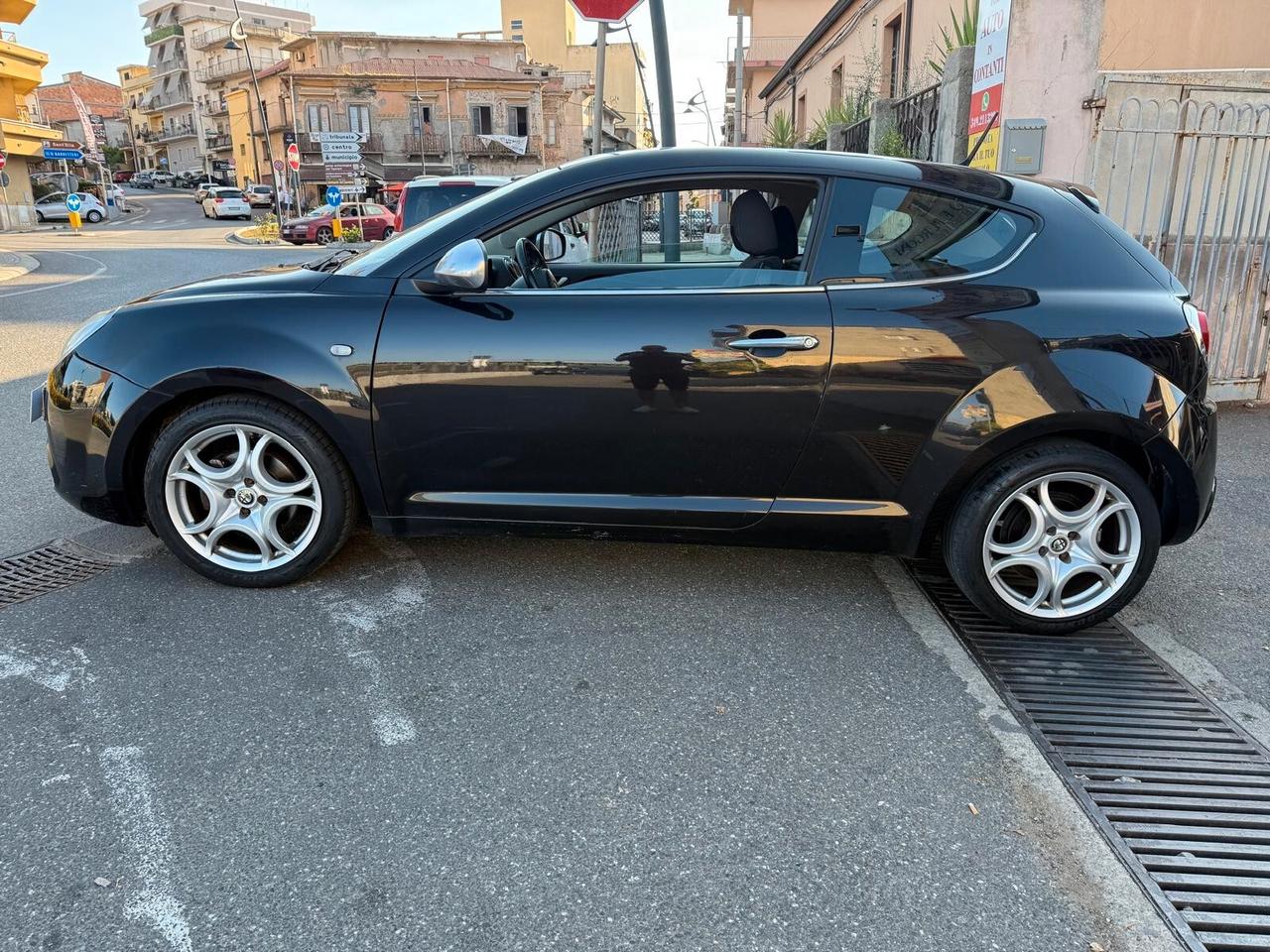Alfa Romeo MiTo 1.6 JTDm 16V Distinctive Sport Pack