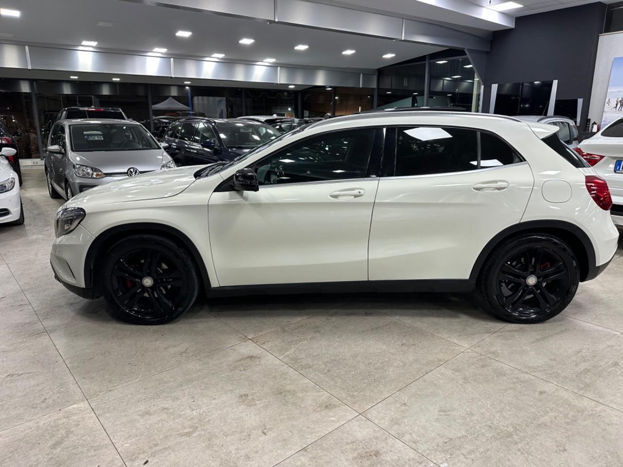 Mercedes-benz GLA 200d Sport Tetto Pelle Navi 12/2015