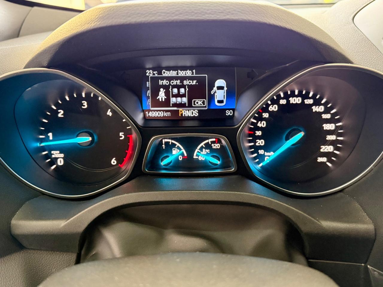 Ford Kuga 2.0 TDCI 120 CV S&S 2WD Powershift ST-Line