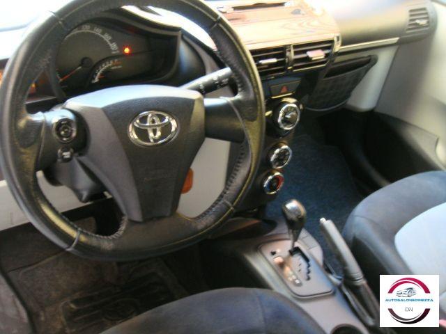 TOYOTA - iQ - 1.0 CVT Lounge