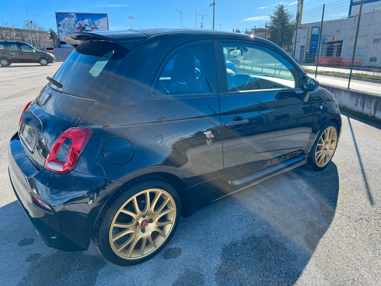 Abarth 595 1.4 Turbo T-Jet 165 CV Scorpioneoro