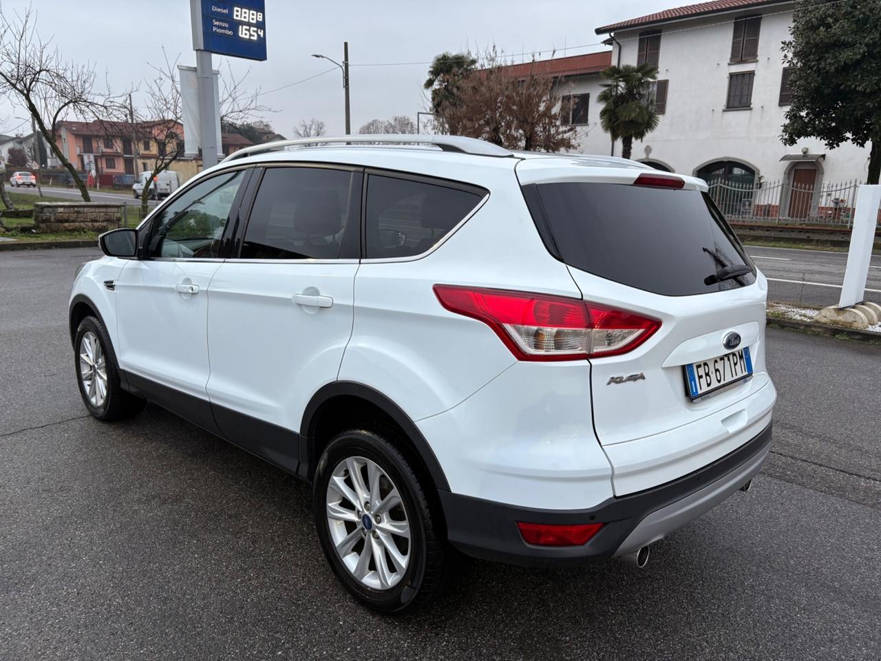Ford Kuga 2.0 TDCI 150 CV S&S 4WD Powershift Titanium