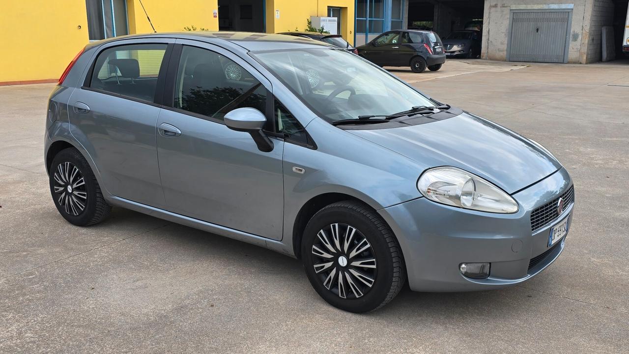 FIAT GRANDE PUNTO TENUTA BENISSIMO
