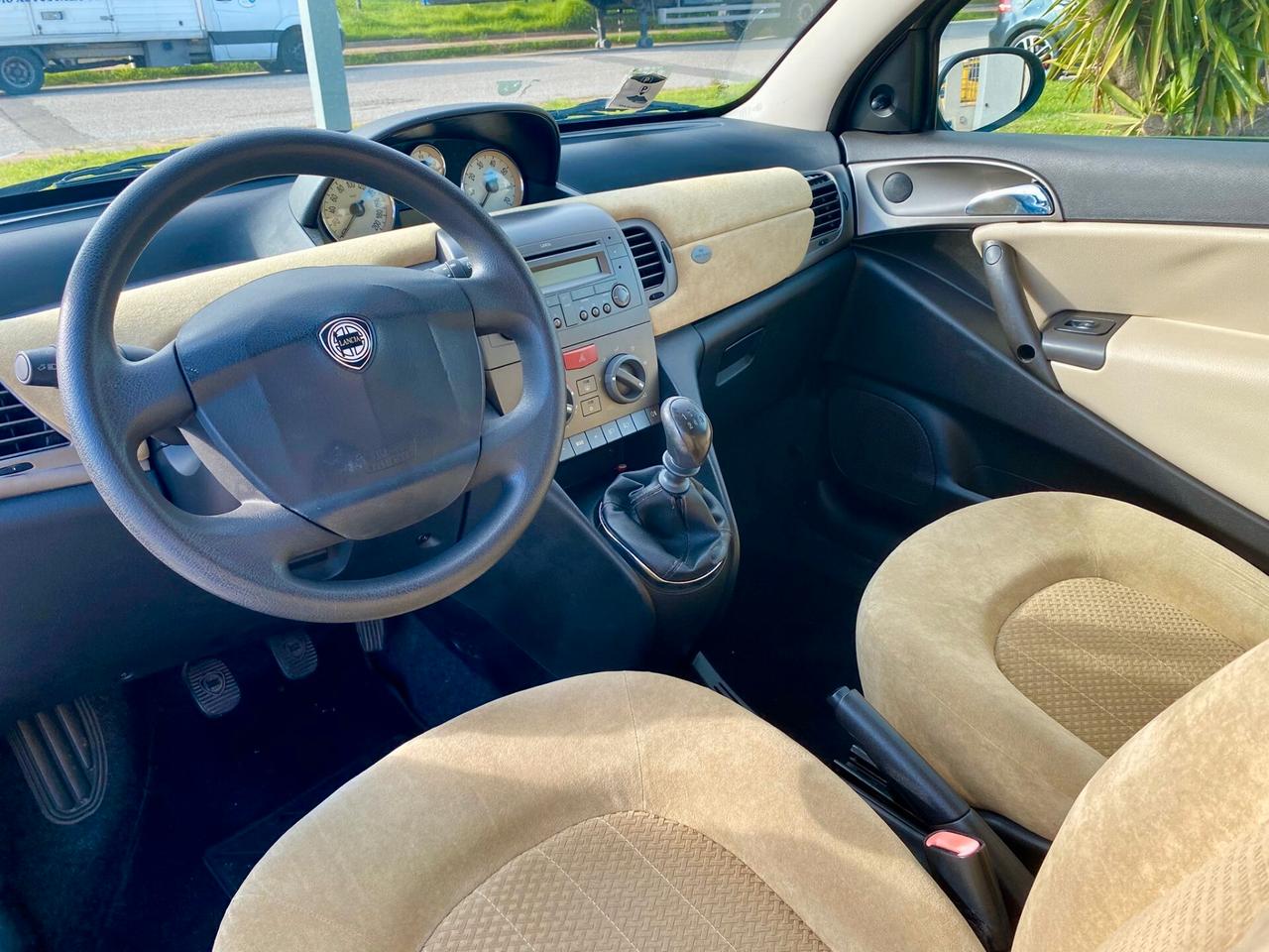 Lancia Ypsilon 1.2 Argento