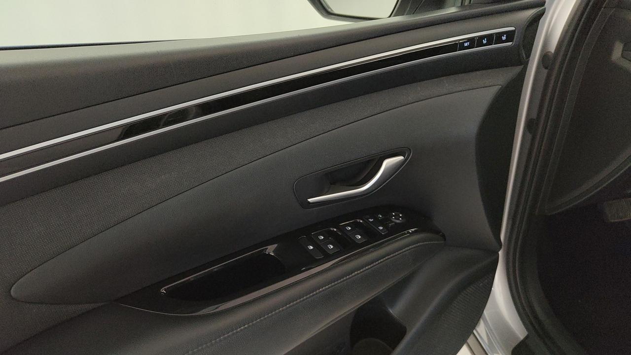 HYUNDAI 1.6 PHEV XLINE 4WD Auto