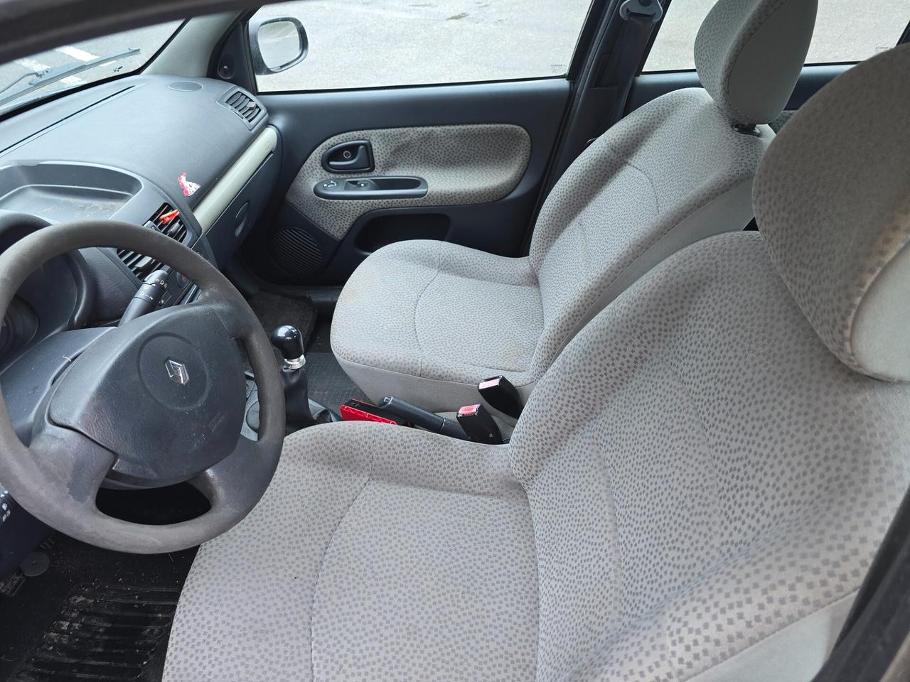 Renault Clio 1.5 dCi 68CV 5 porte MOTORE NUOVO. GARANZIA