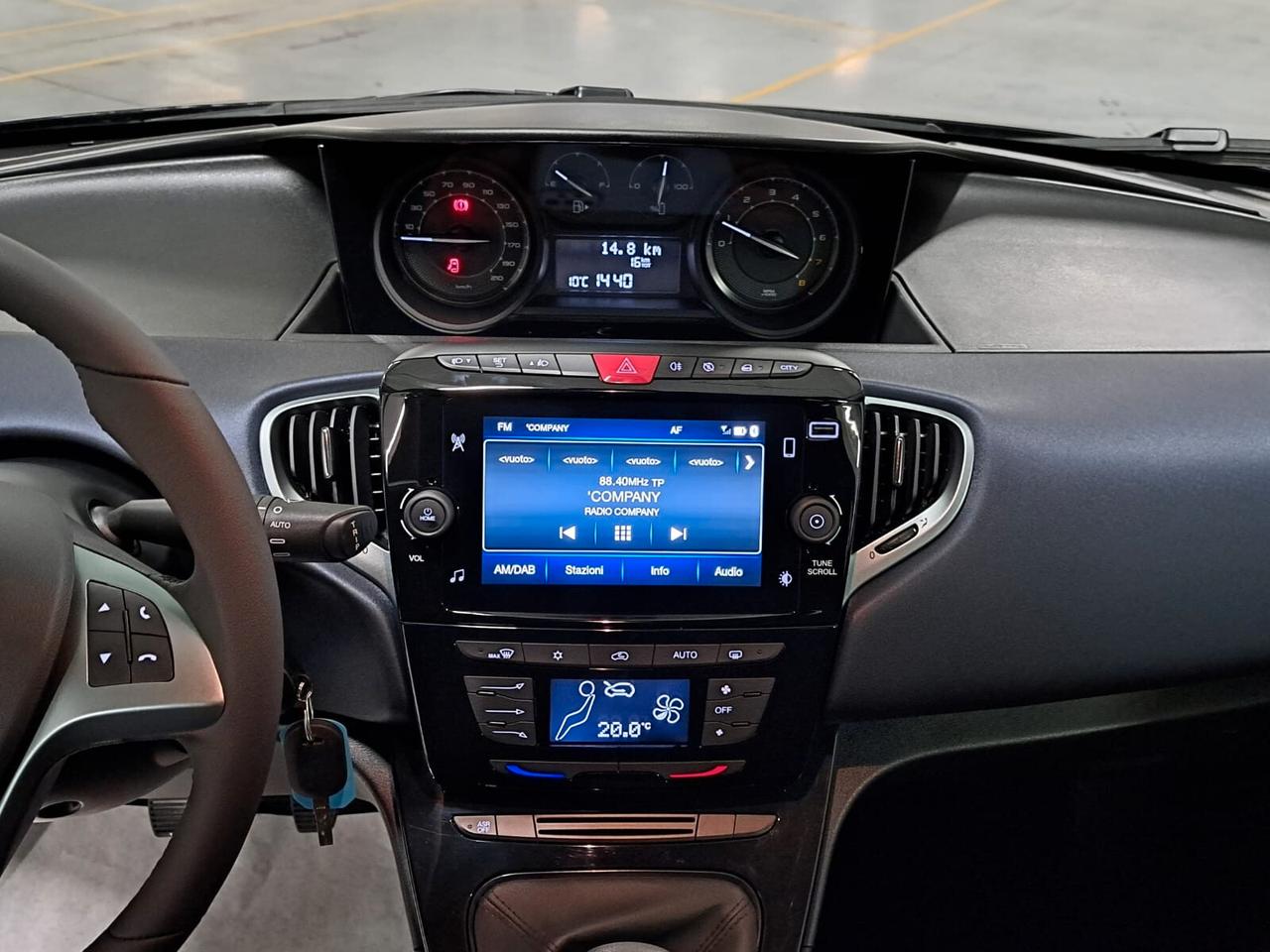 Lancia Ypsilon 1.0 FireFly Hybrid Platino MY'24 Km. 0 (GT697BT)