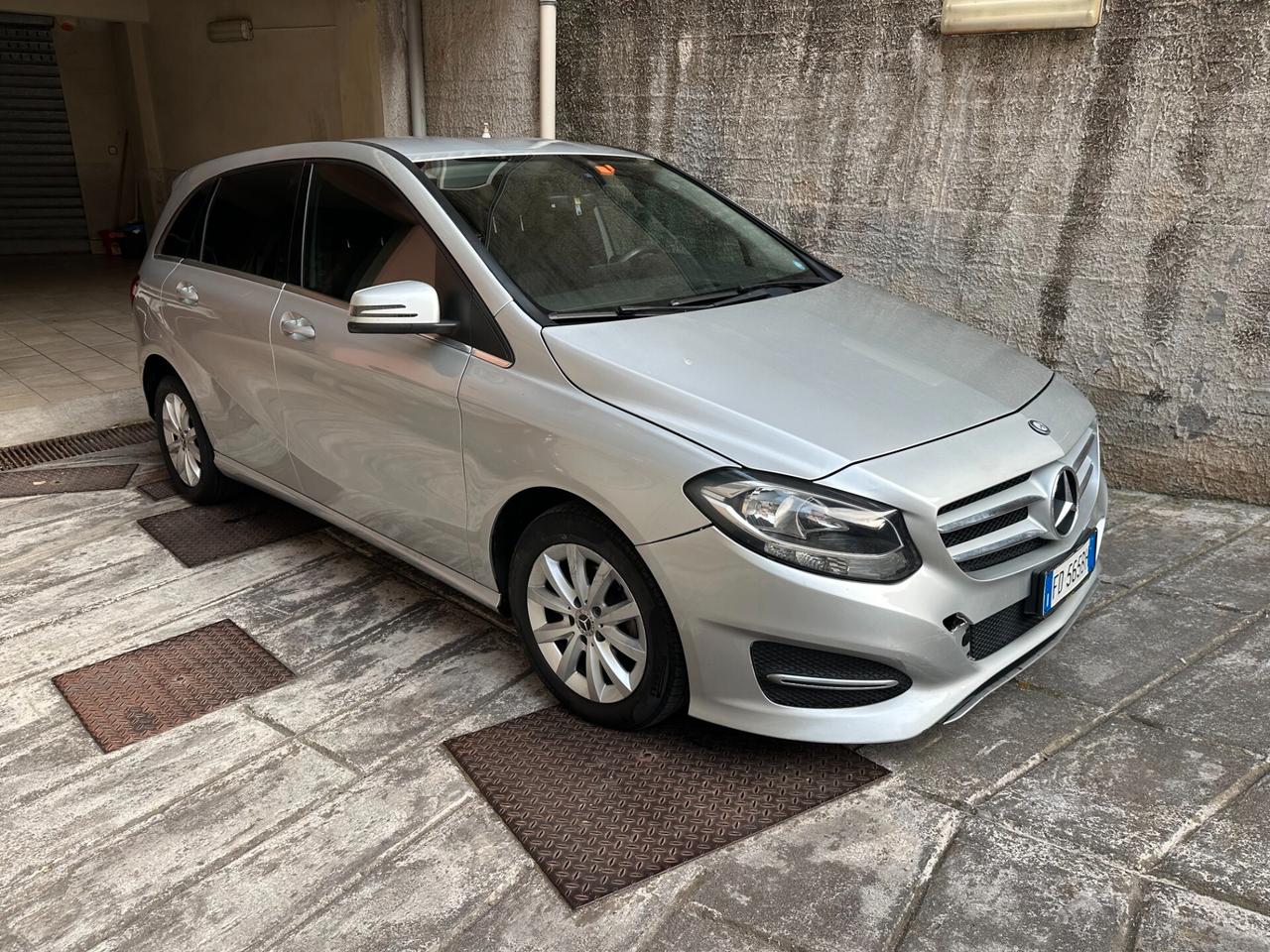 Mercedes-benz B 180 d Business