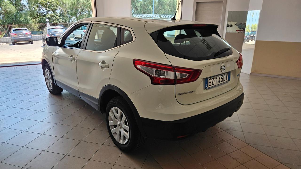 Nissan Qashqai 1.5 dCi Visia