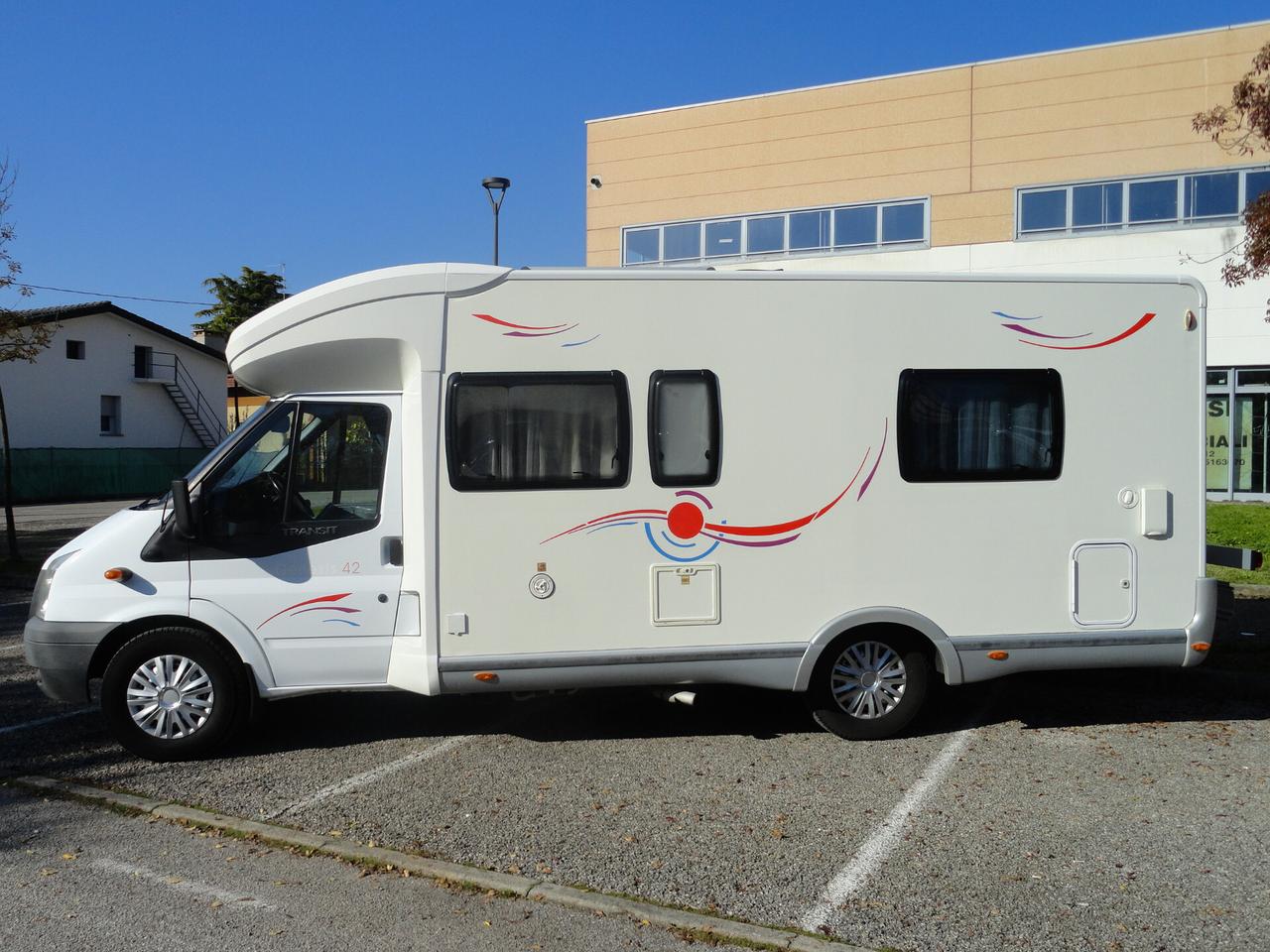 Challenger Genesis 42 Con letto nautico