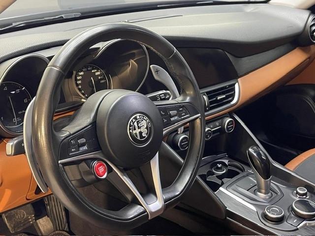 Alfa Romeo Giulia 2.2 Turbodiesel 180 CV AT8 Business Sport Launch Ed.
