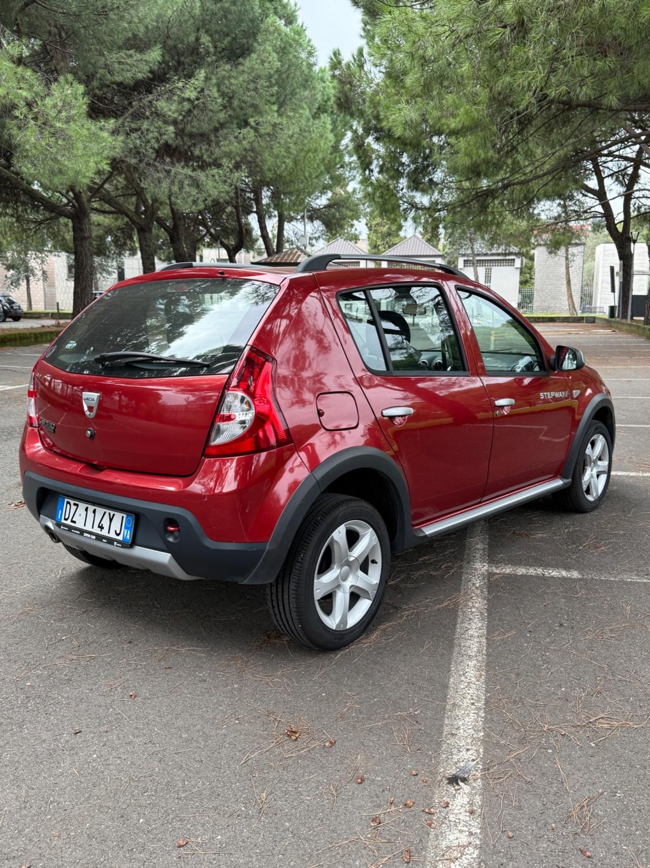 Dacia Sandero Stepway 1.6 8V 90CV