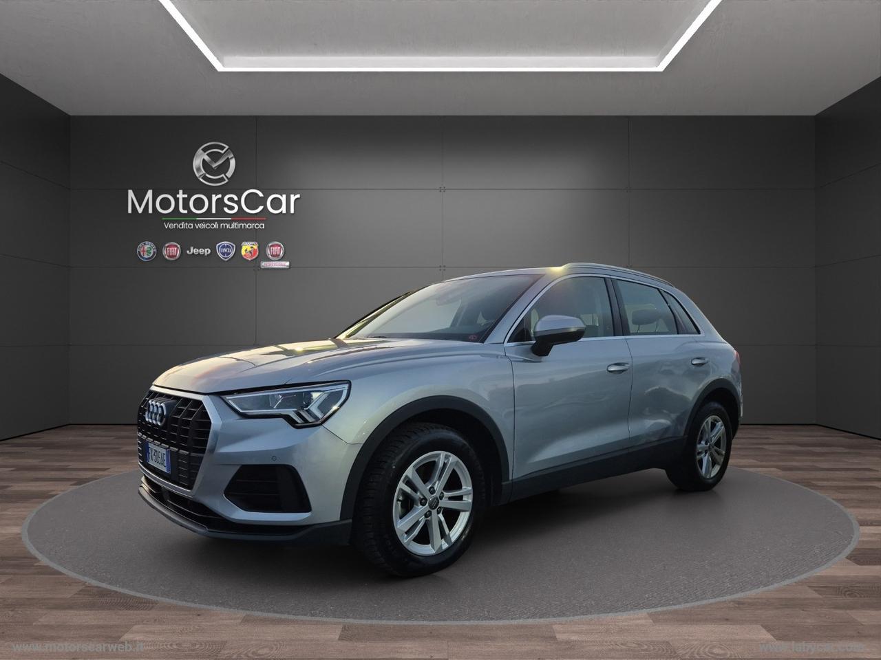 AUDI Q3 35 TFSI S tronic Business