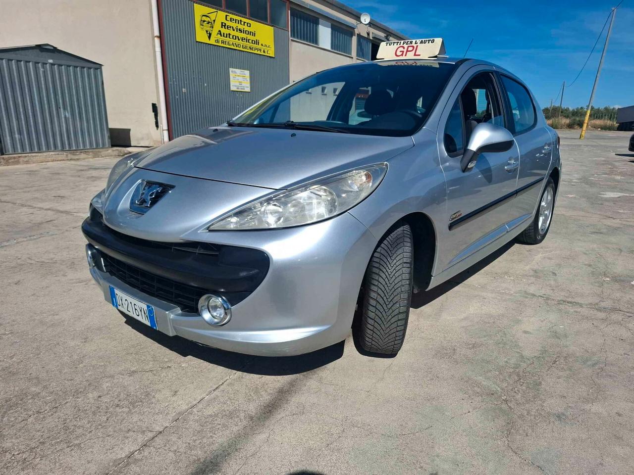Peugeot 207 1.4 BENZINA/GPL - 2009 5 PORTE