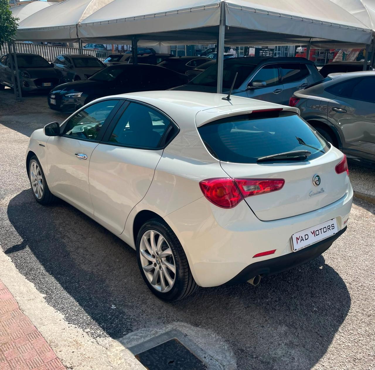 Alfa Romeo Giulietta 1.6 JTDm-2 105 CV Exclusive