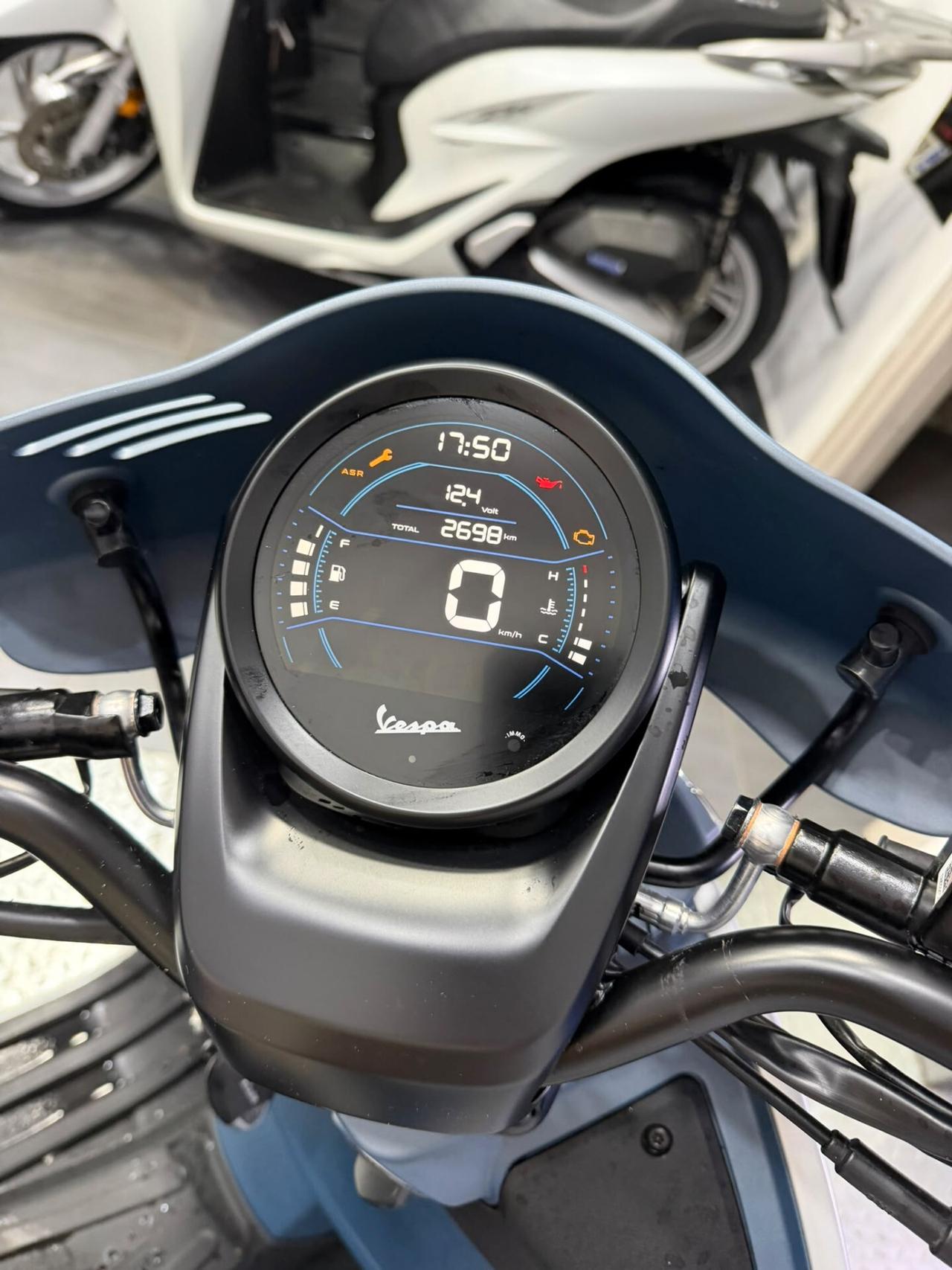 Piaggio Vespa 310 GTS hpe