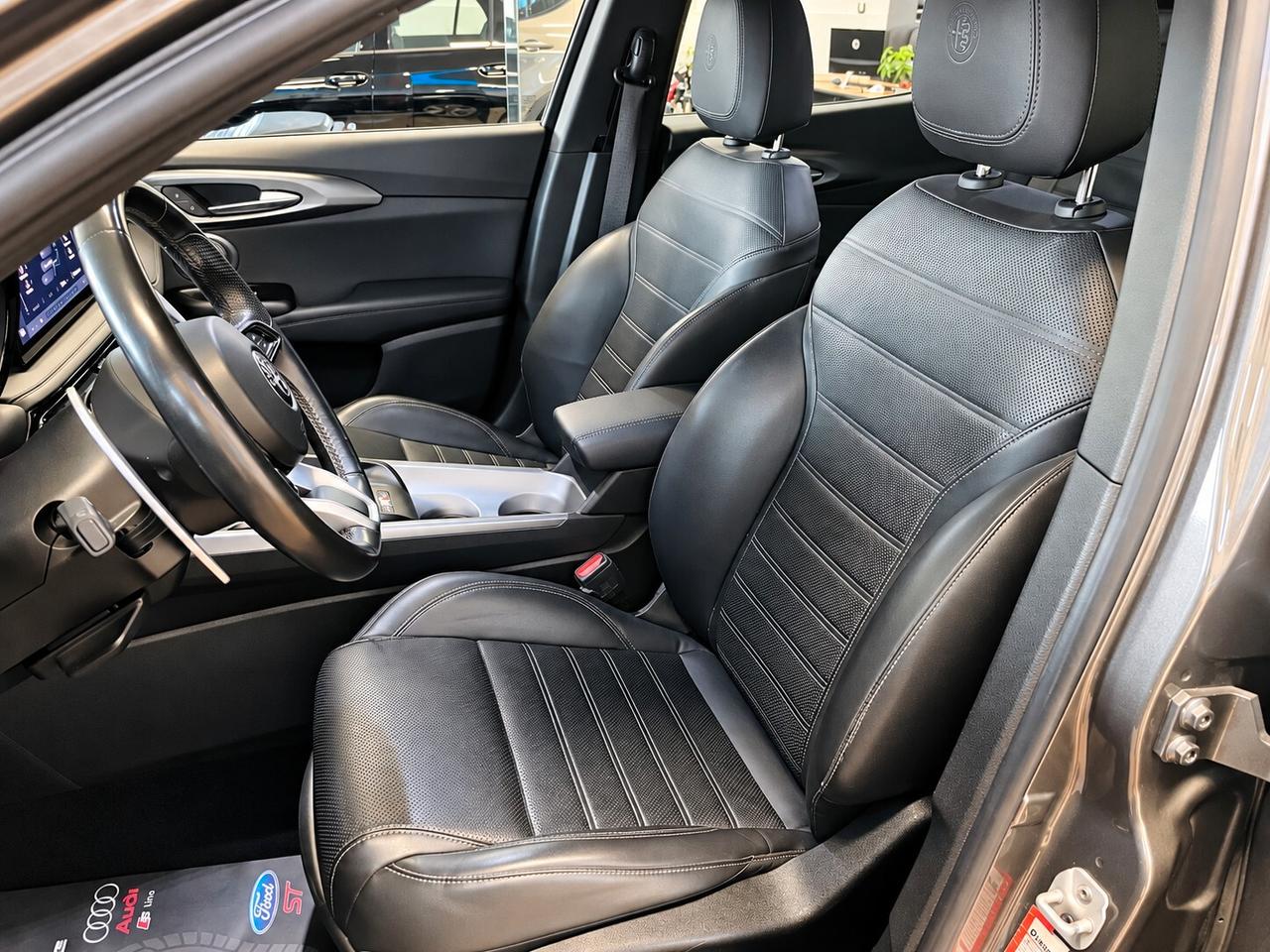 Alfa Romeo Tonale 1.3 280 CV PHEV AT6 Q4 Veloce