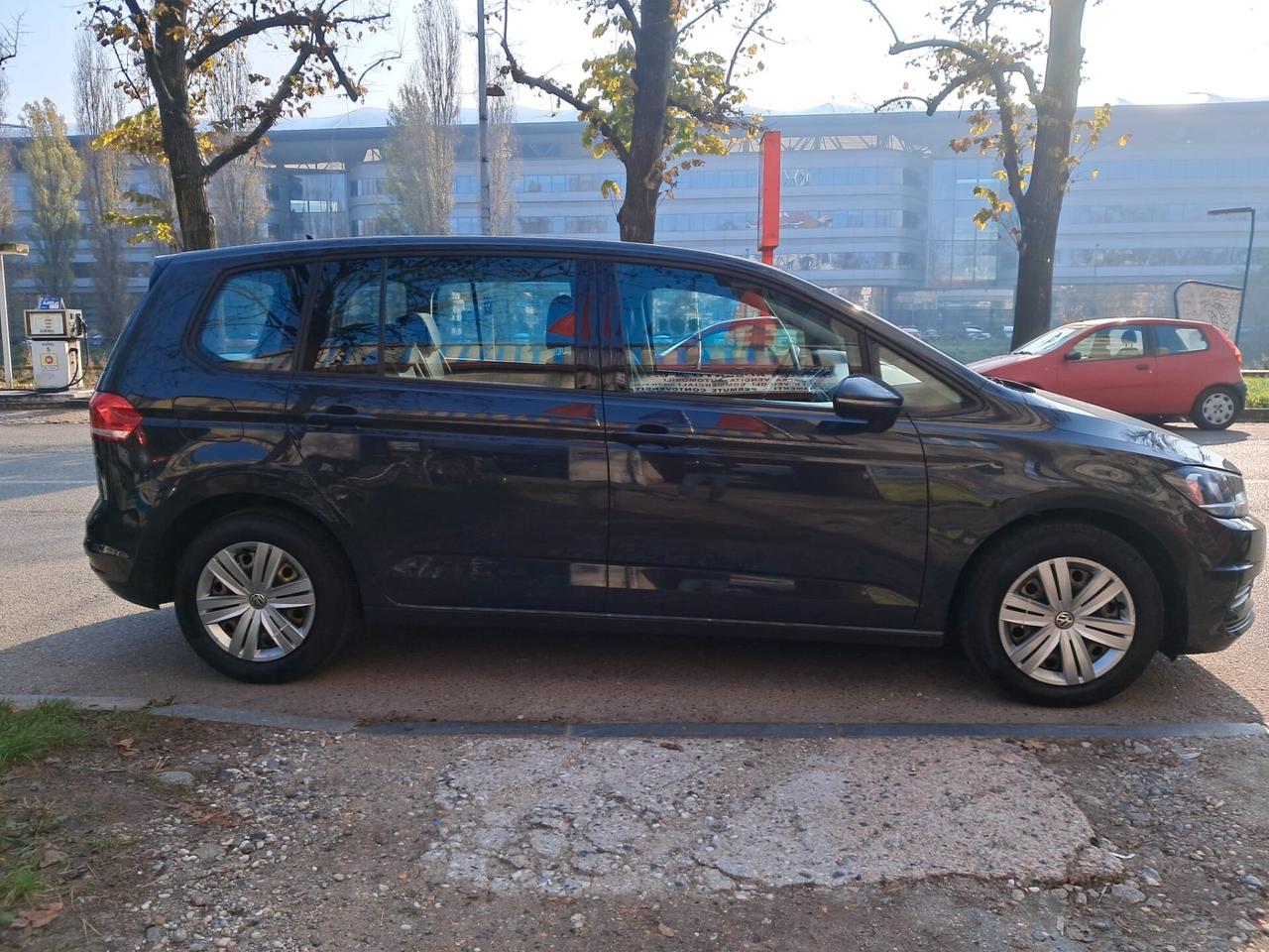 Volkswagen Touran 1.6 TRENDLINE EURO6/B