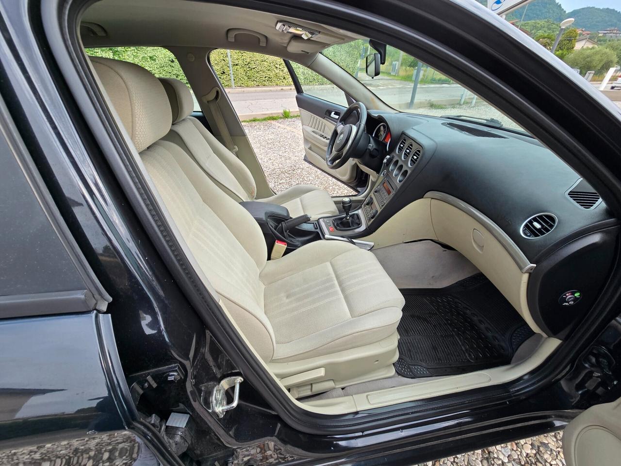 Alfa Romeo 159 1.9 JTDm 120cv 6 Marce ok Neopatentati